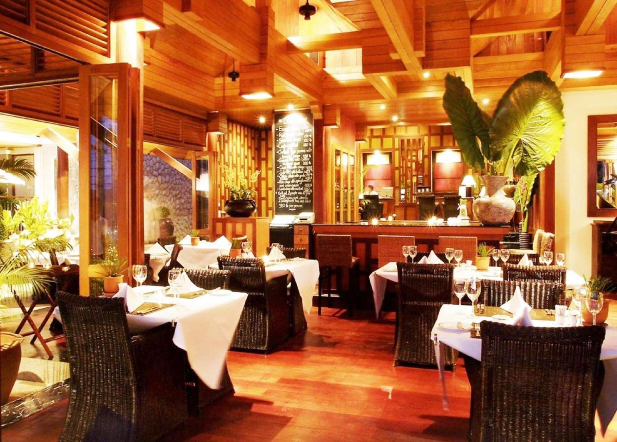 Курортный комплекс Baan Yin Dee Boutique Phuket - Sha 4*